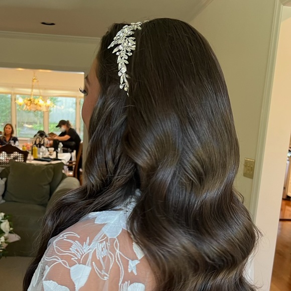 Bridal Headpiece - Picture 4 of 6